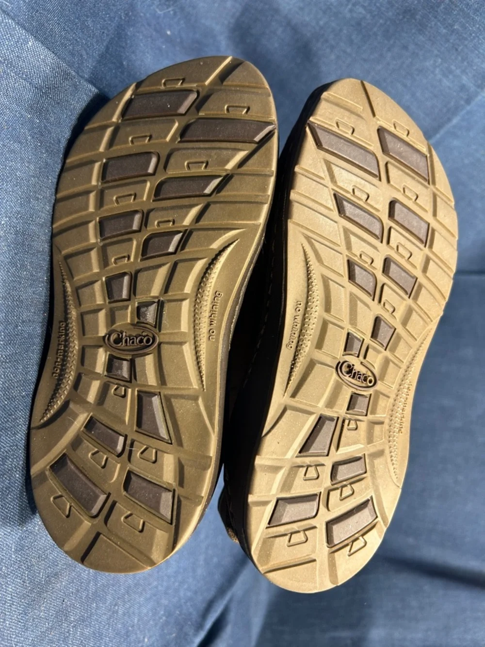 Chaco leather loafers slide in shoes